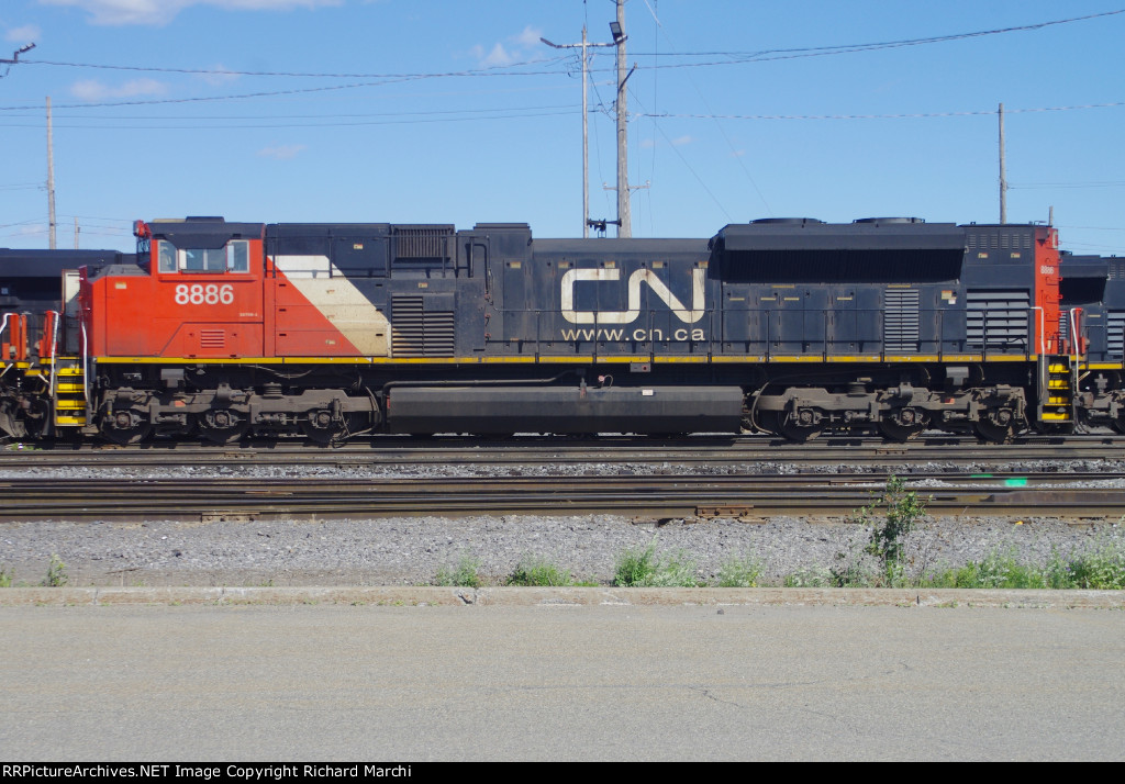 CN 8886